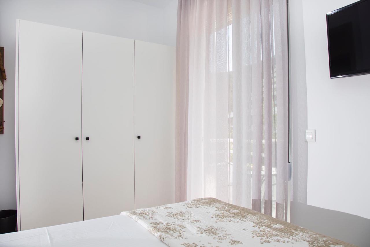 Elenis Philoxenia Apartment Ixia  Ngoại thất bức ảnh